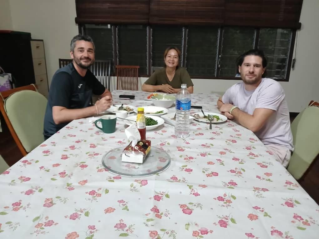 Mulu Tribal Homestay Dış mekan fotoğraf
